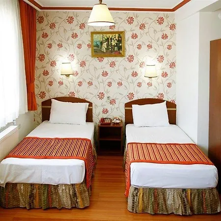 Akcinar 3*